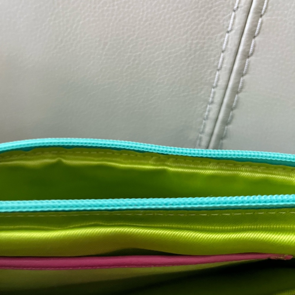 Colorful Crossbody - Picture 4 of 4